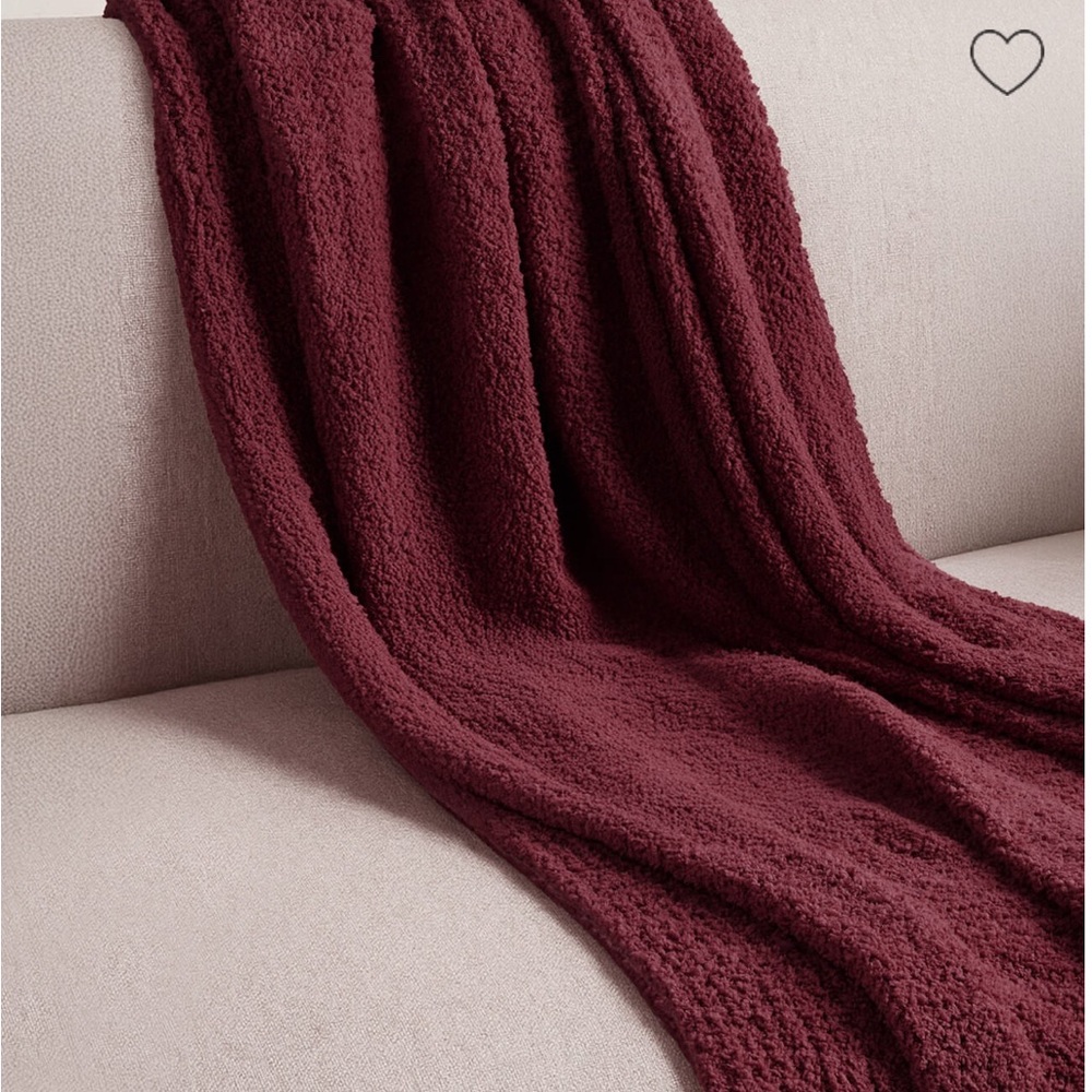 NWT Sunday Citizen Snug Lap Throw in Cherry Lacquer